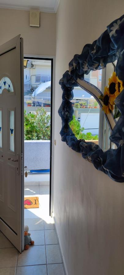 Sunflower Apartment *